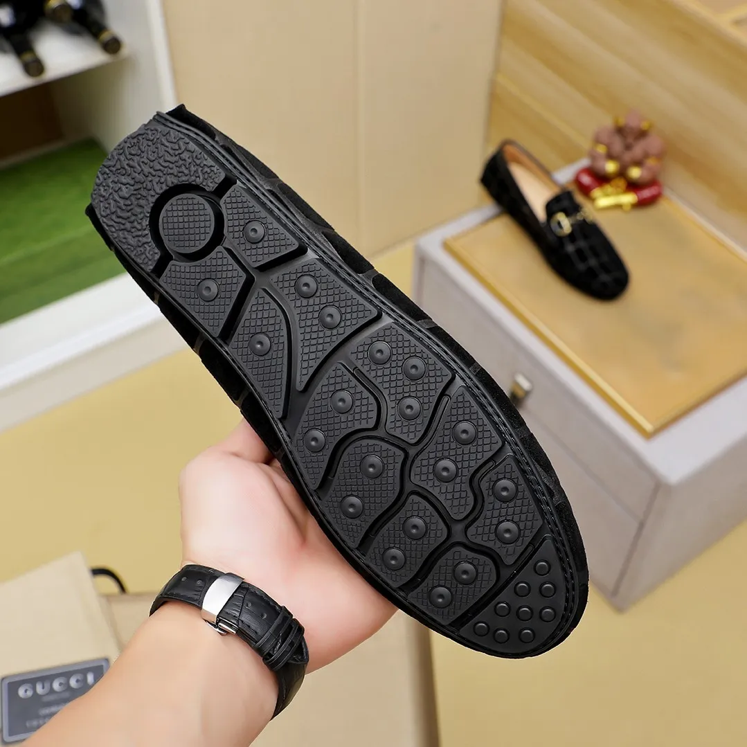 Men's shoes💰360💰🕷🕷️【 GUCCI 】Gucci's best-selling trendy men's casual slip-on shoes🇨🇳Official website original 1:1 mold opening💯Original quality, fine workmanship☘Fashionable and versatile, perfect last shape, comfortable on the feet🍓Trendy men's recommended model, imported cowhide on the top layer🎋High-quality pigskin lining, rubber wear-resistant and non-slip outsole, high-end atmosphere, worth owning🍉Optional 38-45